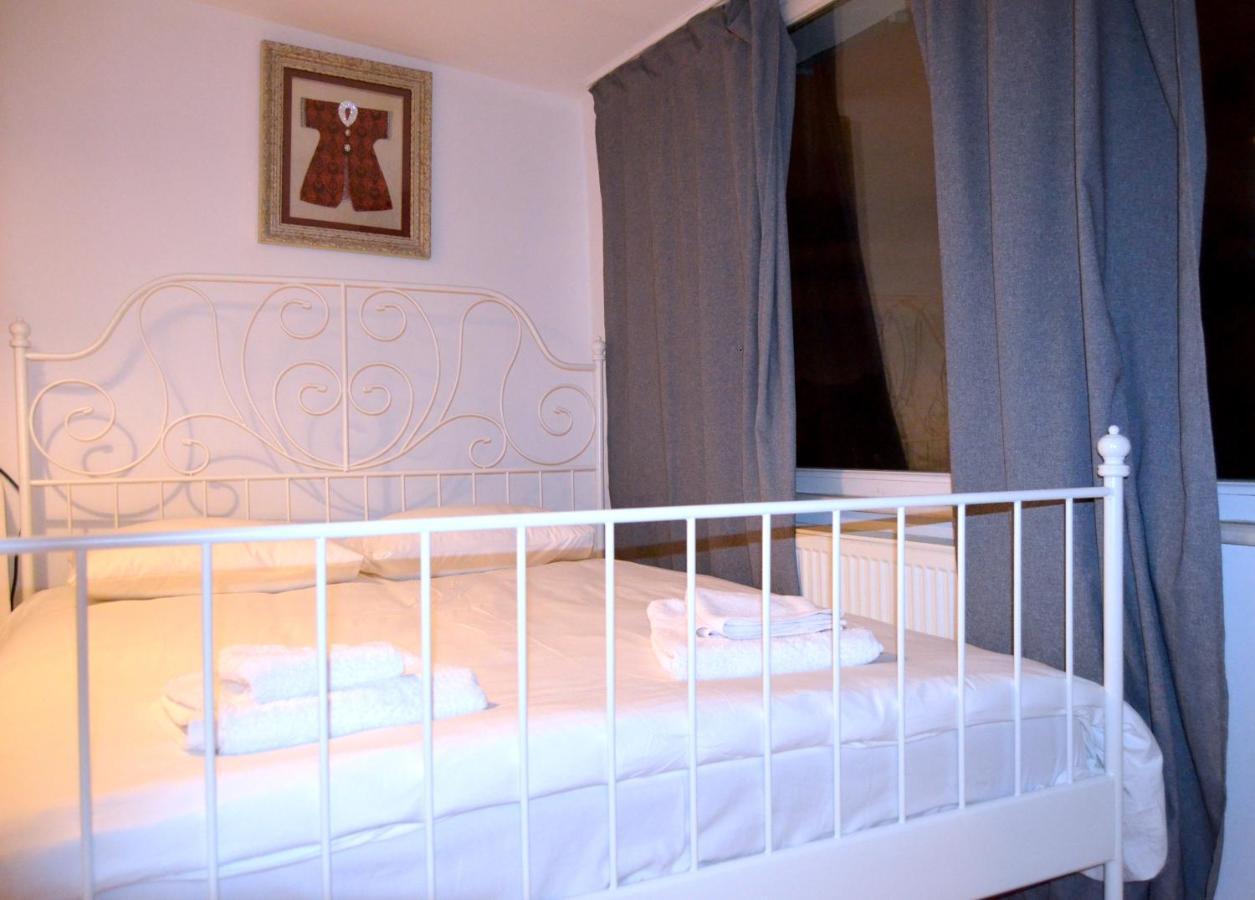 6 Romantic City View Flat With Terrace Isztambul Kültér fotó
