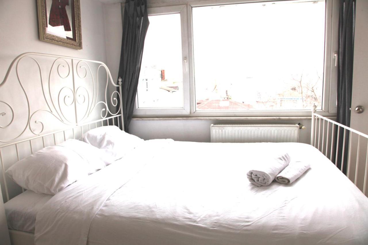 6 Romantic City View Flat With Terrace Isztambul Kültér fotó